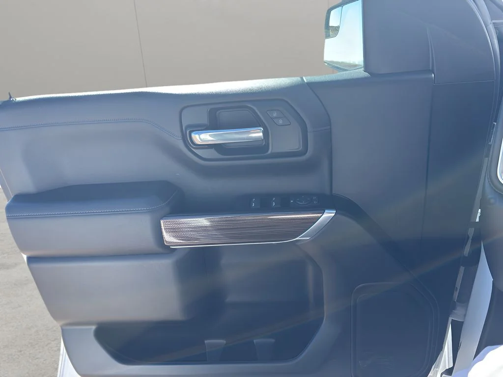 2022 Chevrolet Silverado 1500 Limited LT - Photo 19