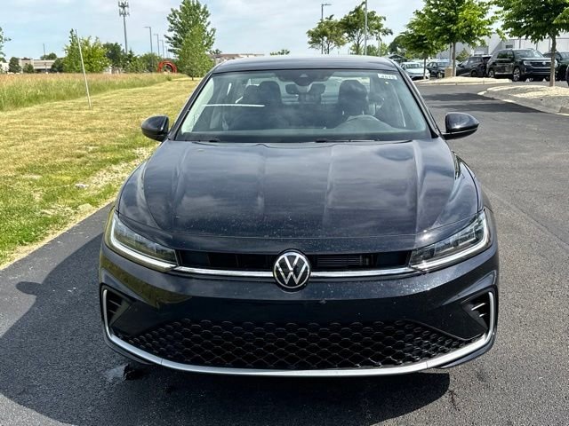 New 2026 Deep Black Pearl Volkswagen 1.5T SE image 2