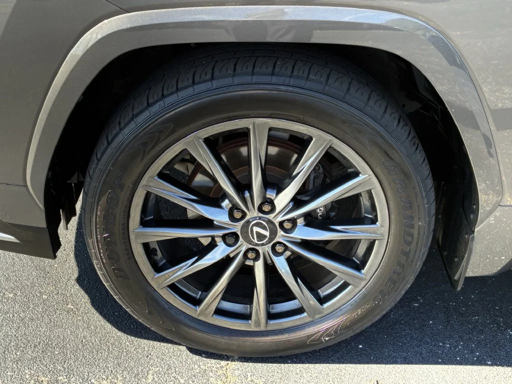 Used 2024  Lexus 600 F SPORT image 10