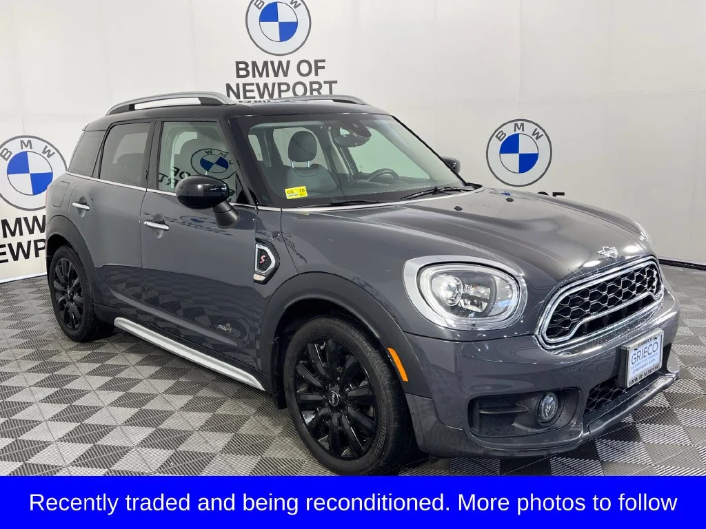 Used 2020 Gray MINI Signature image 1