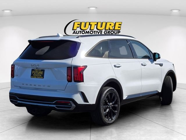 Used 2022 White Kia SX image 4