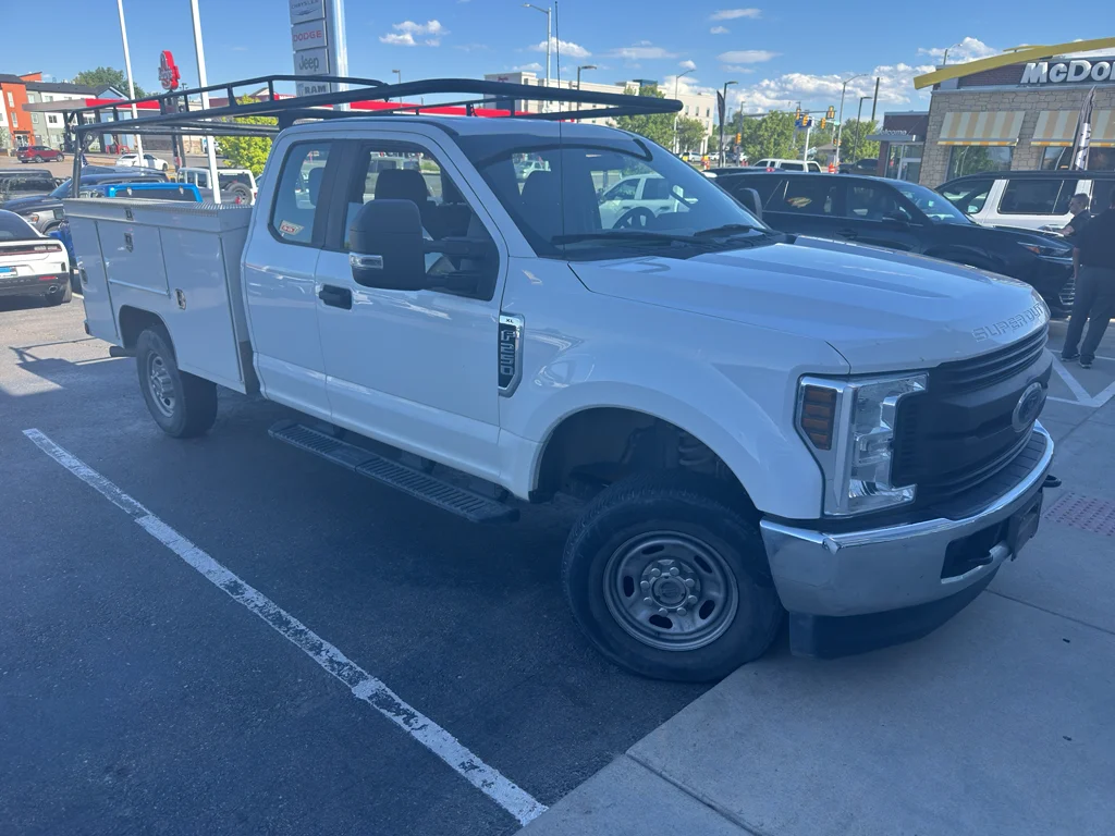 Used 2019 Oxford White Ford XL image 7
