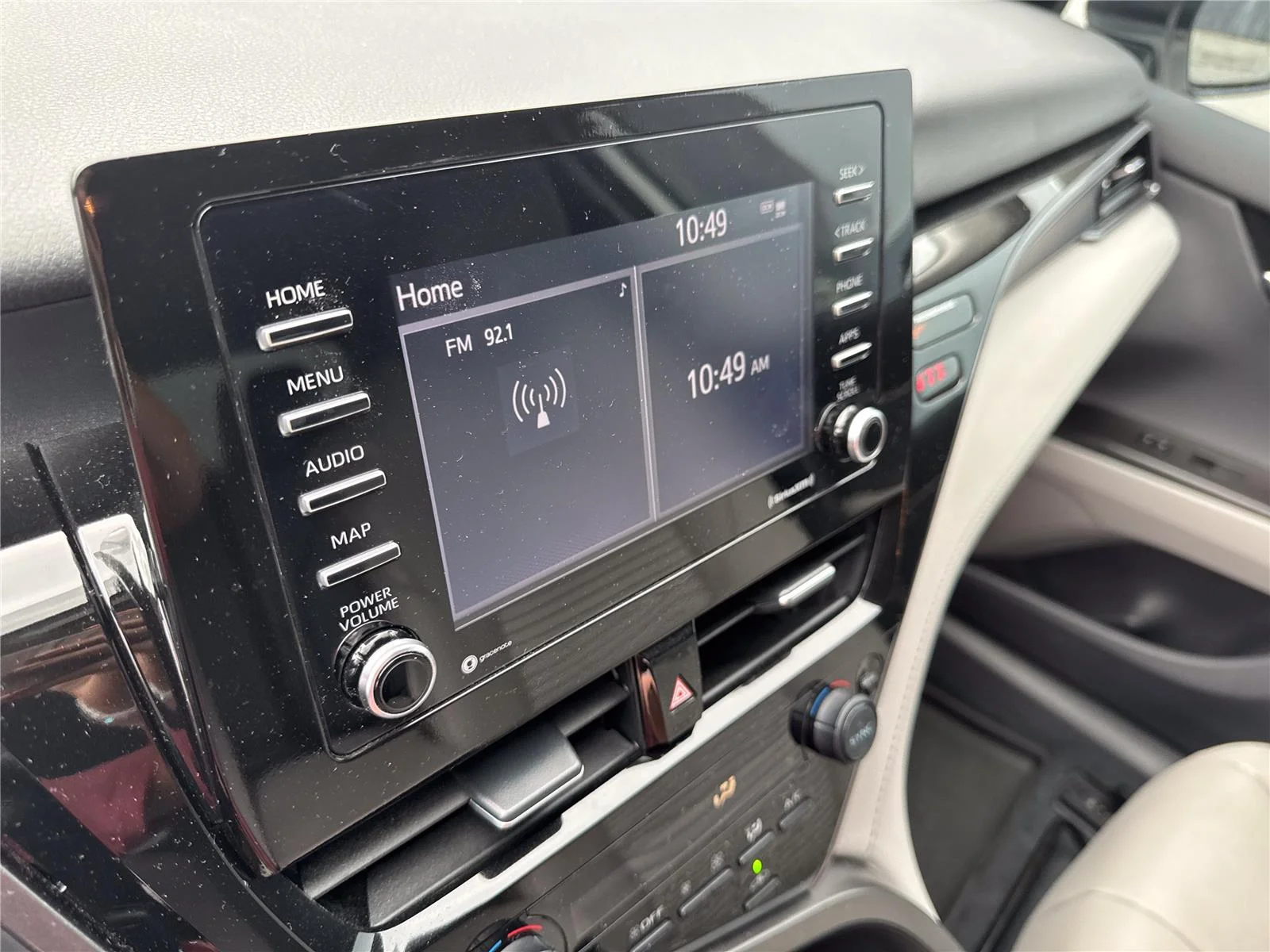 Used 2024 Ice Cap Toyota SE image 24