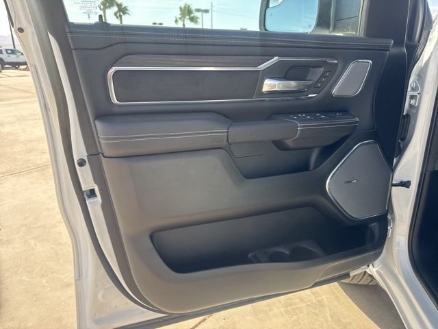 New 2026 Ivory White Tri-Coat Pearl-Coat Exterior Paint RAM Laramie image 17