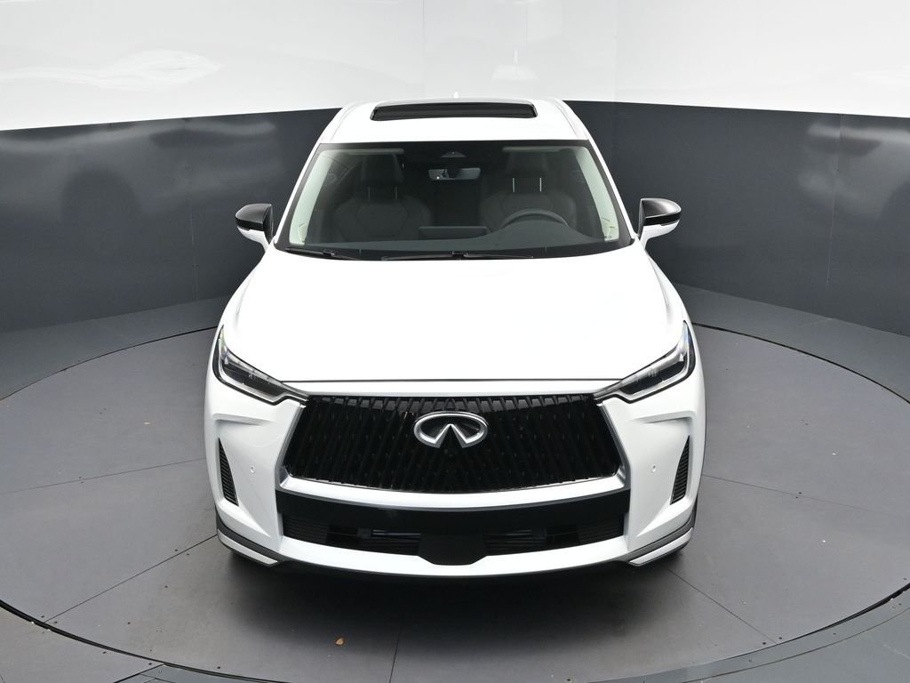 New 2027 RADIANT WHITE INFINITI Luxe FWD image 38