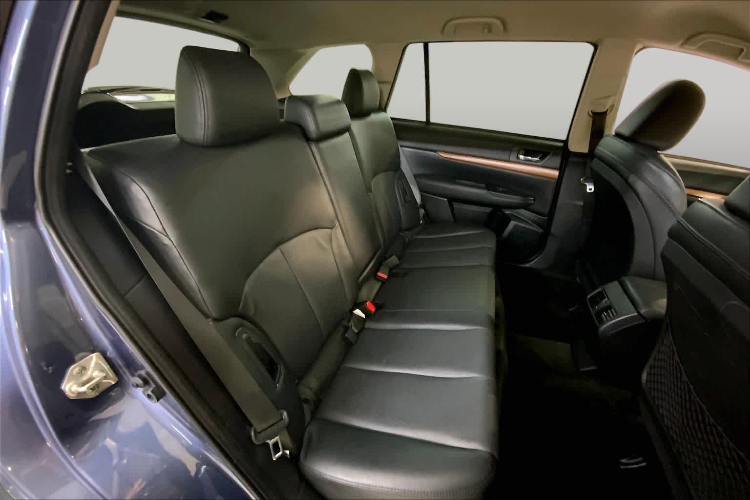 Used 2014 Twilight Blue Metallic Subaru 2.5i Limited image 19