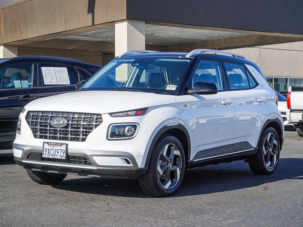 Used 2025 White Hyundai Limited image 3