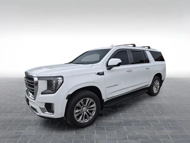 Used 2022 White GMC SLT image 3