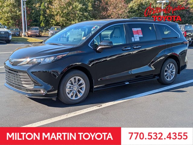 2026 Toyota Sienna XLE