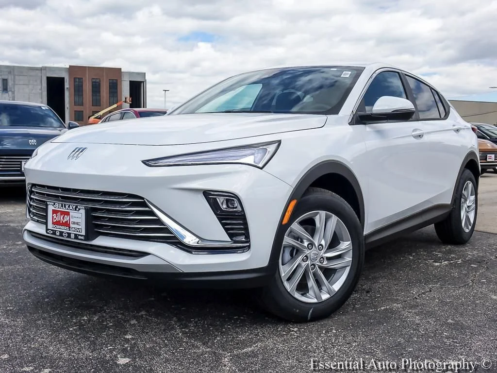 New 2026 Summit White Buick Preferred image 2