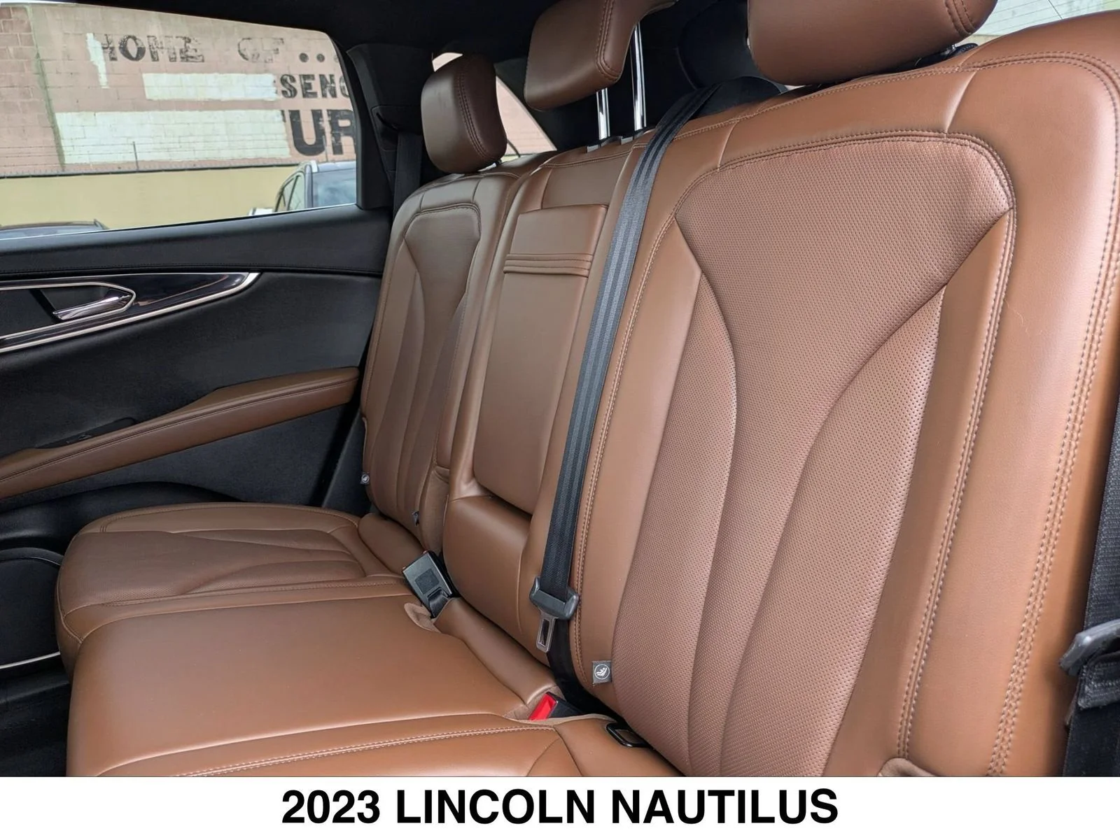 Used 2023 Black Lincoln Reserve image 24