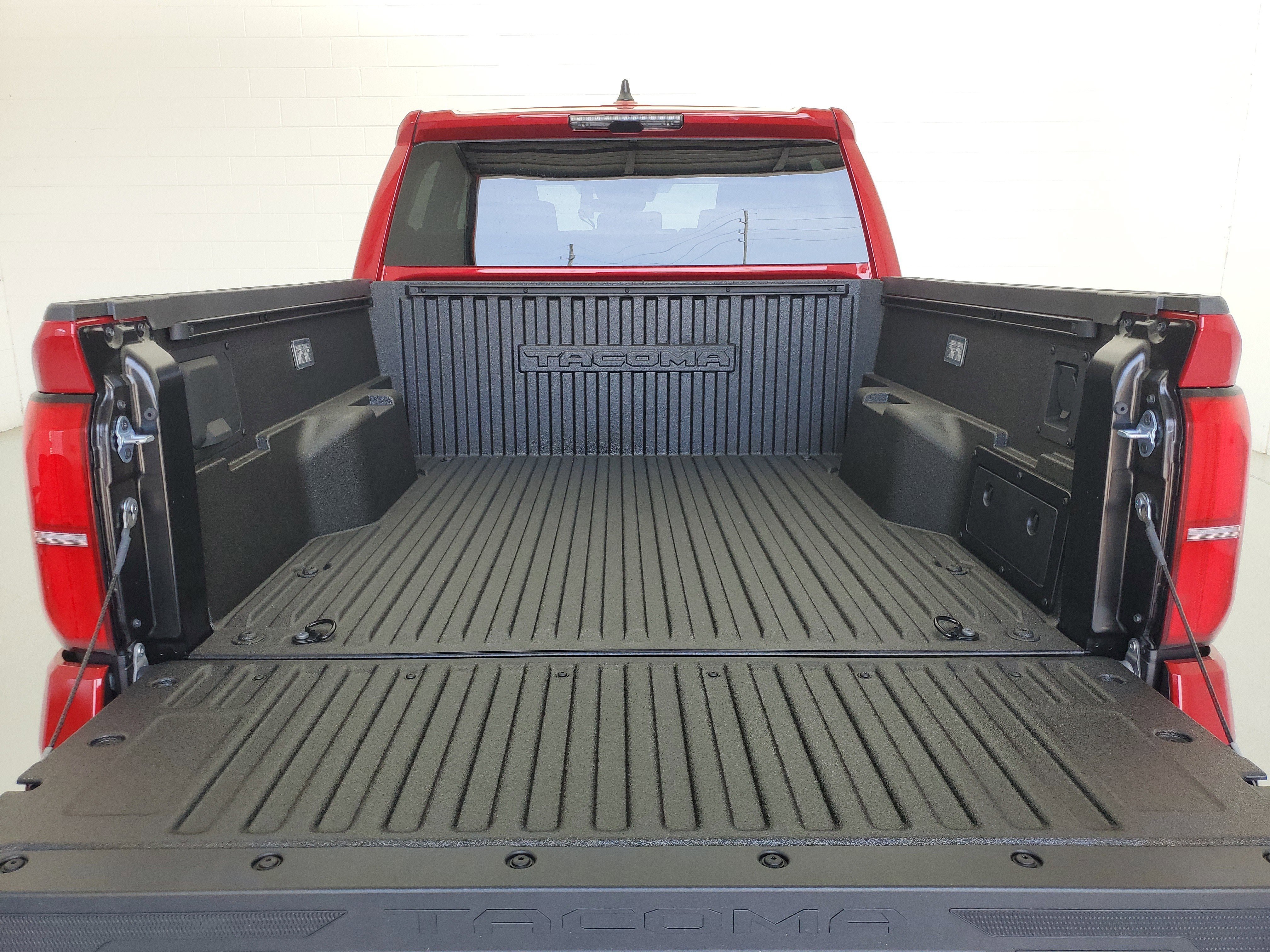 2025 Toyota Tacoma TRD Off Road - Photo 12