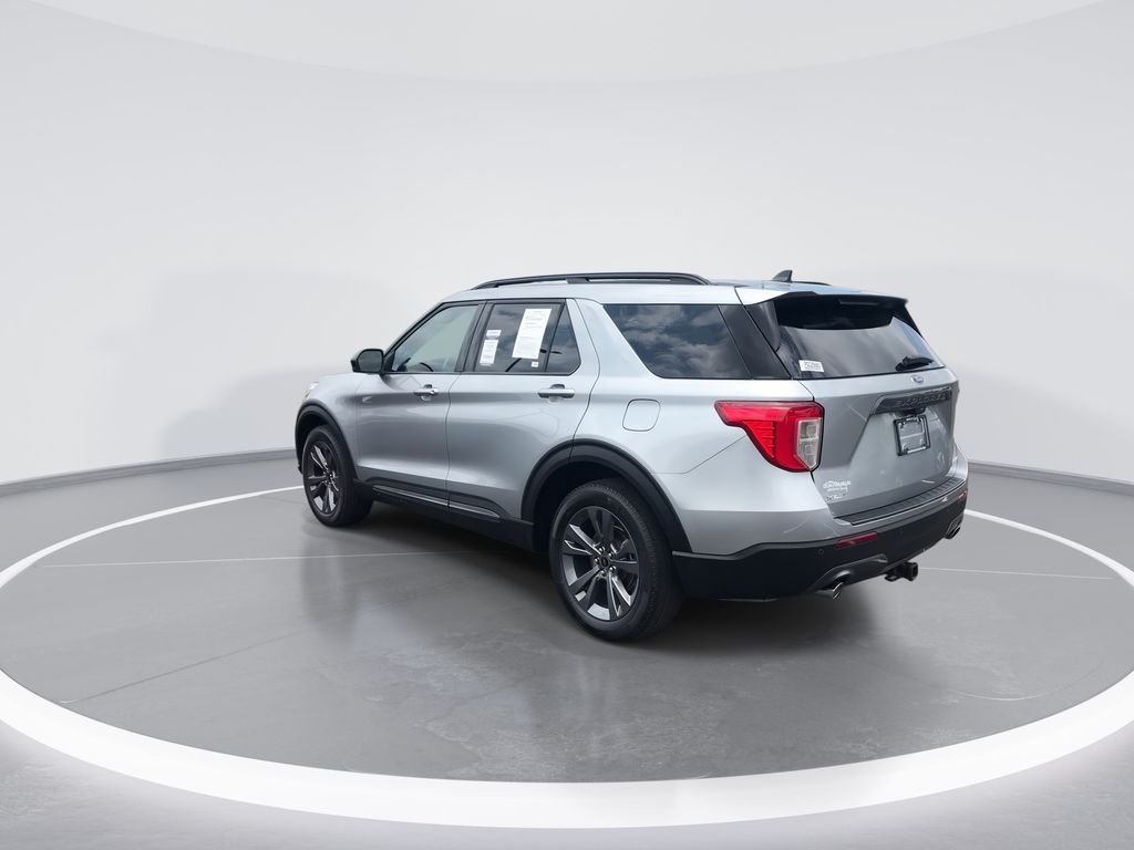 Used 2023 Silver Metallic Ford XLT image 6