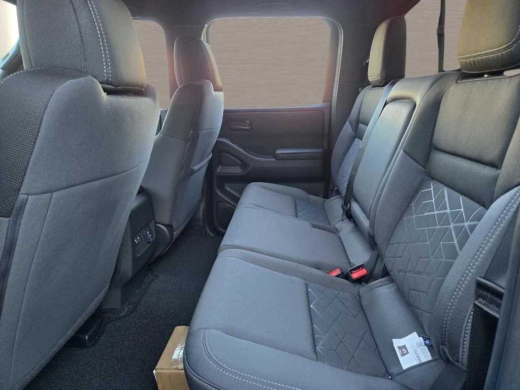 2026 Nissan Frontier SV - Photo 12