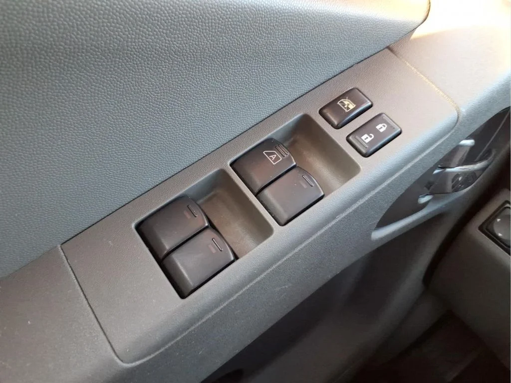 Used 2019 Gray Nissan SV image 29