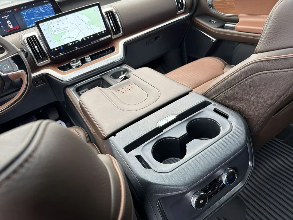 Used 2025 Black Ford King Ranch image 27