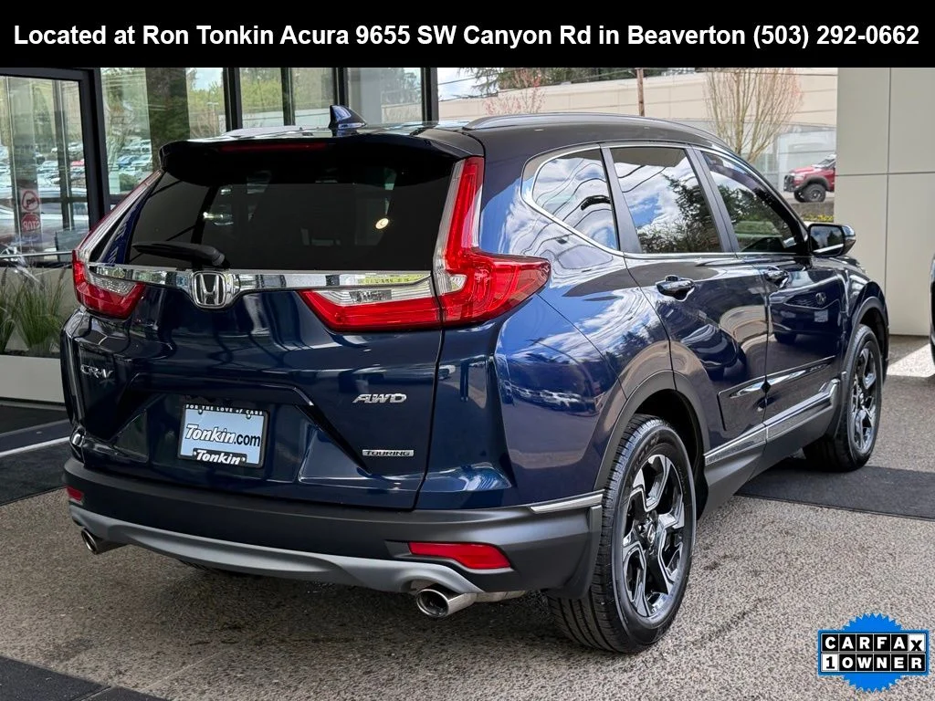 Used 2018 Obsidian Blue Pearl Honda Touring image 7