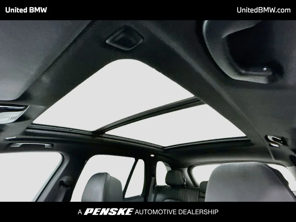 Used 2021 Alpine White BMW xDrive40i image 19