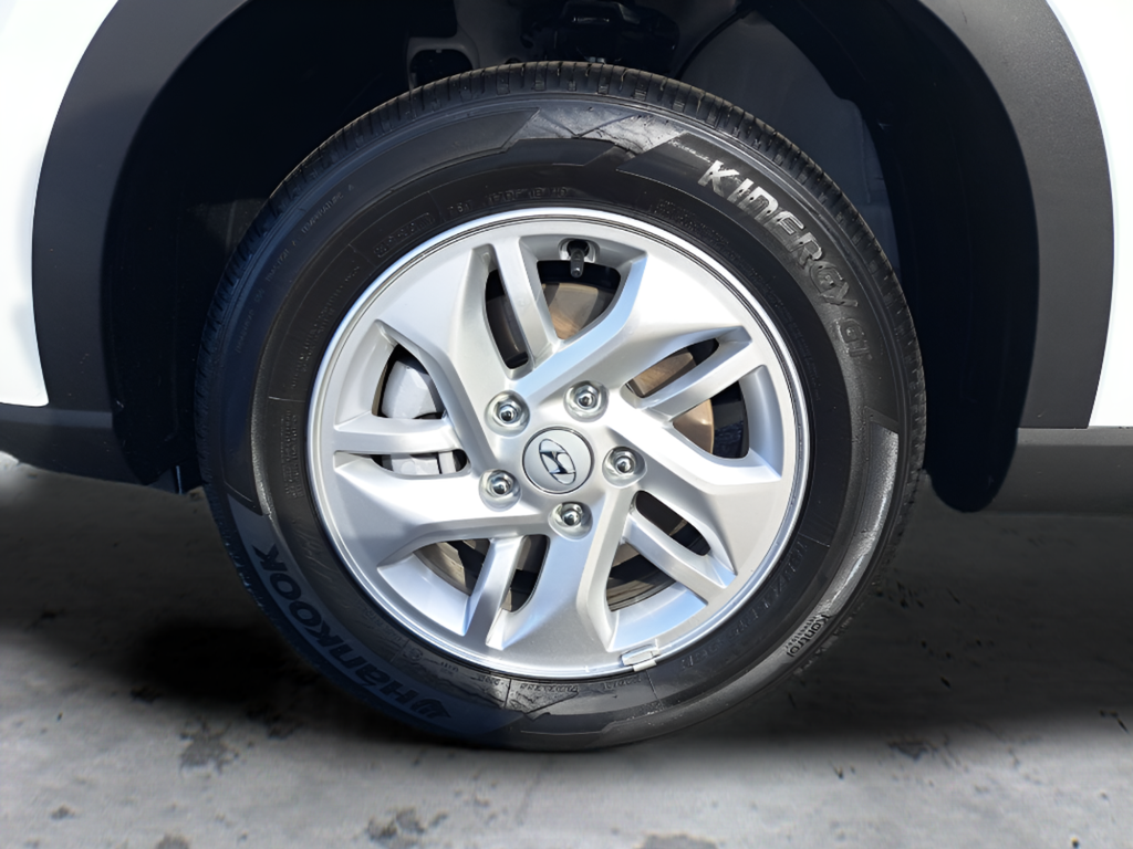 New 2026 White Hyundai SE image 9