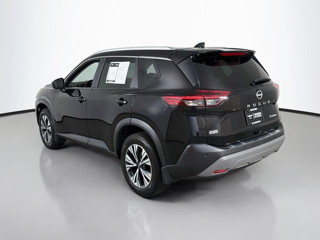 Used 2023 Super Black Nissan SV image 5