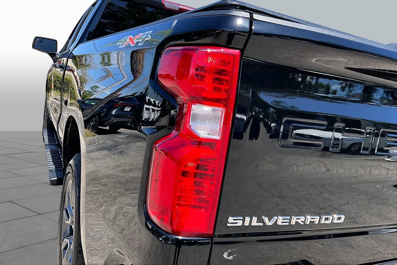 Used 2024 Black Chevrolet LT image 29