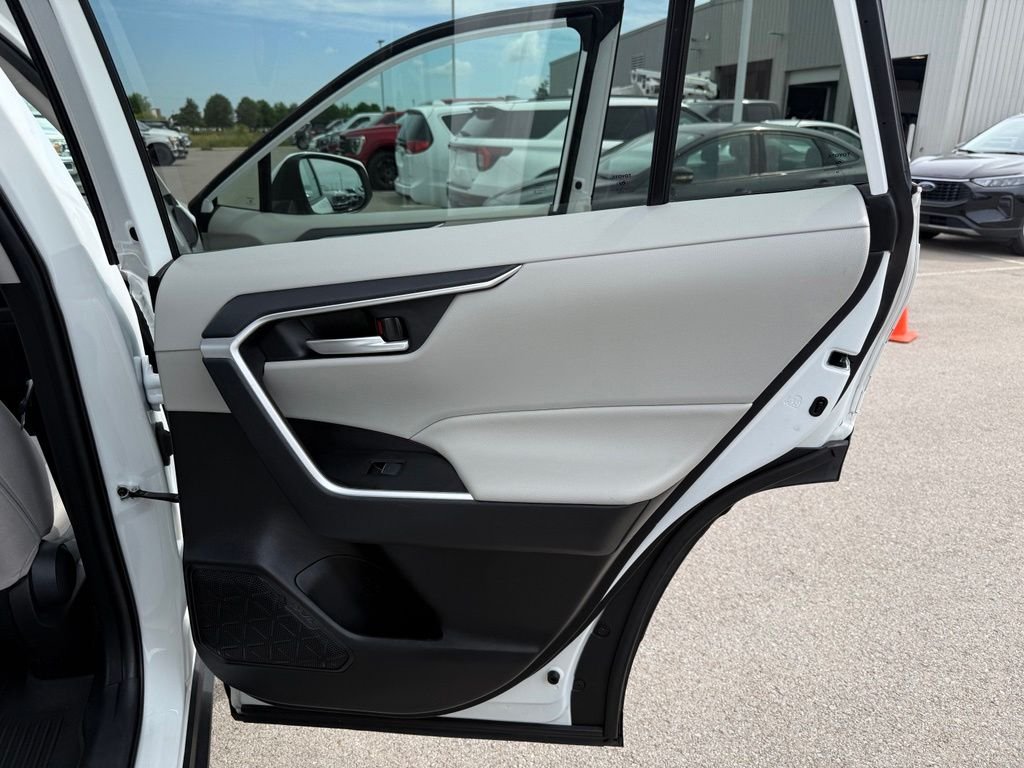 Used 2025 Ice Toyota XLE image 20