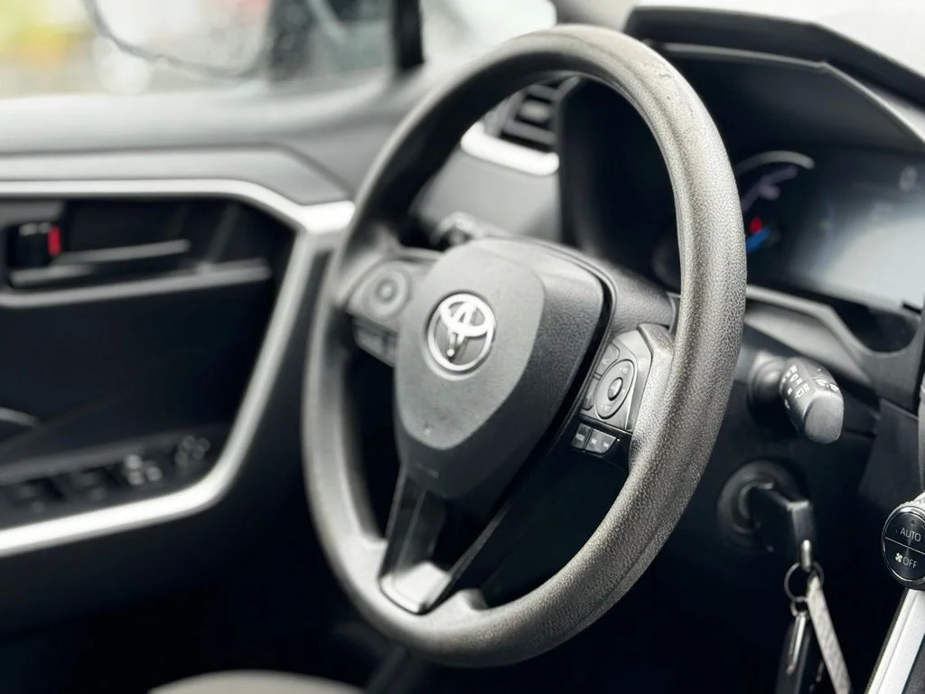 Used 2023 Silver Toyota LE image 25