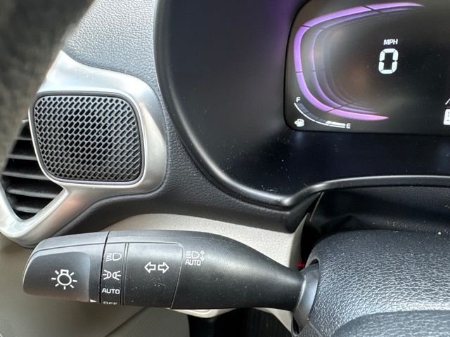 Used 2025 Steel Gray Kia LX image 21