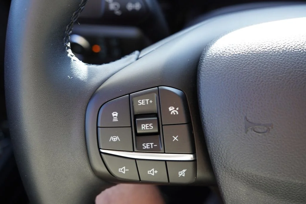 Used 2025 Gray Ford Outer Banks image 34