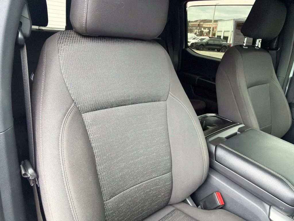 Certified Used 2024 Avalanche Ford XLT image 28