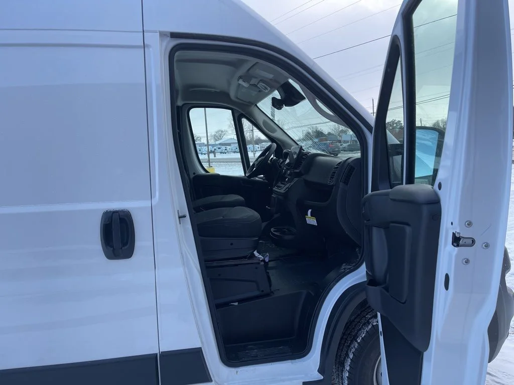 New 2025 Bright White Clearcoat RAM High Roof image 9