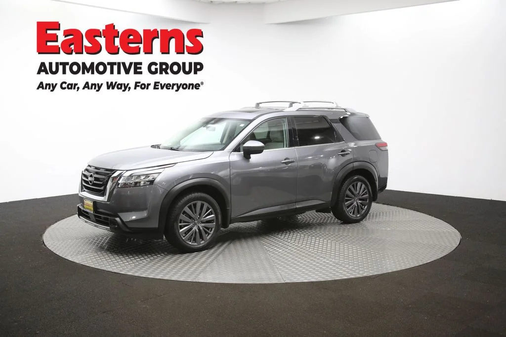 Used 2023 Gray Nissan SL image 57
