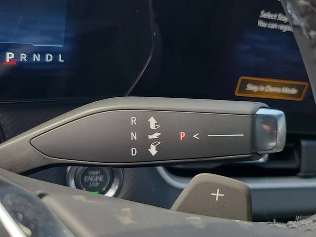 New 2027 Summit White Chevrolet LT image 33