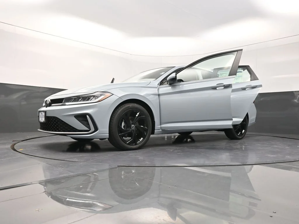 2026 Volkswagen Jetta SE - Photo 30