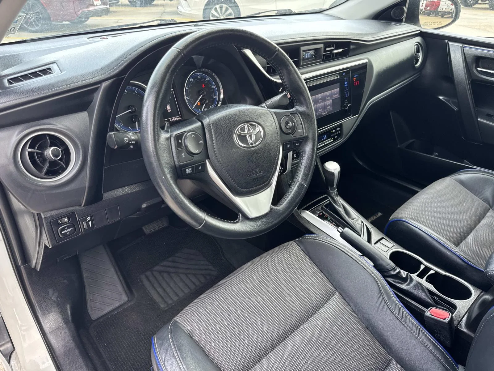 Used 2019 Super White Toyota LE image 17