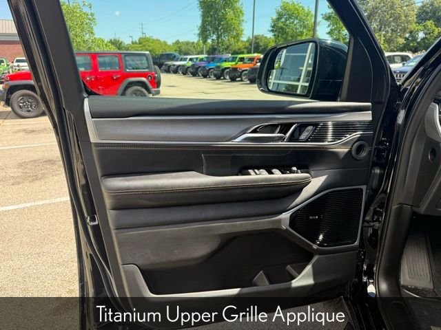 New 2026 High Gloss Black Exterior Paint Jeep Limited Reserve image 14