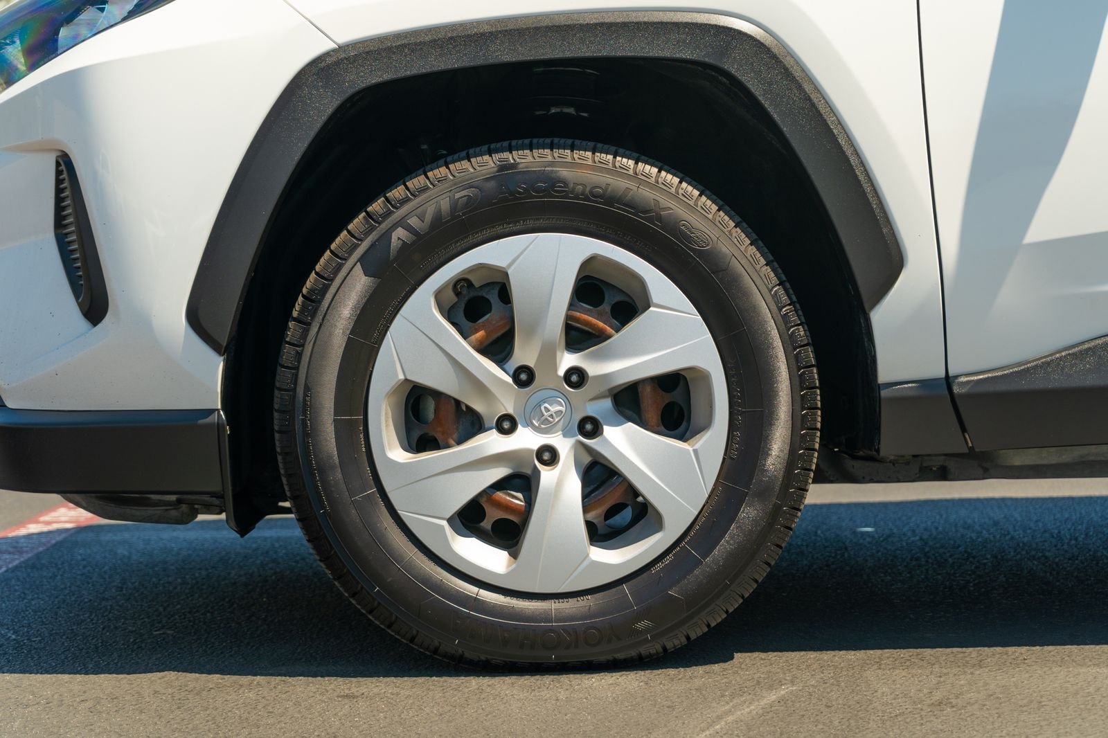 Used 2020 Super White Toyota LE image 6