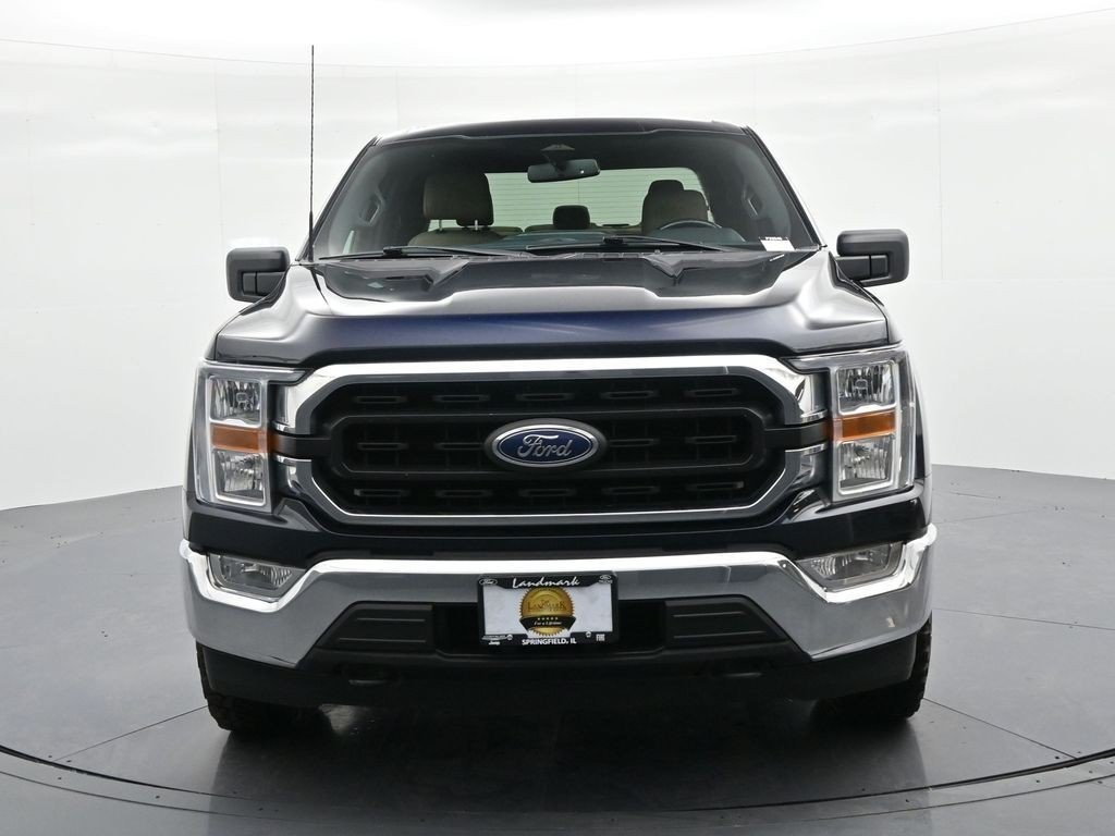 Used 2022  Ford XLT image 2