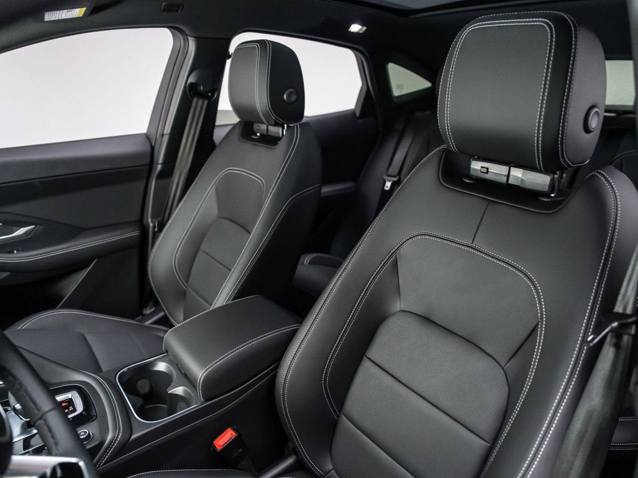 2024 Jaguar E-Pace R-DYNAMIC SE - Photo 15