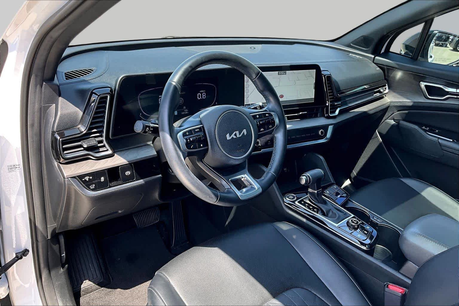 Used 2023 Glacial White Pearl Kia X-Line image 17