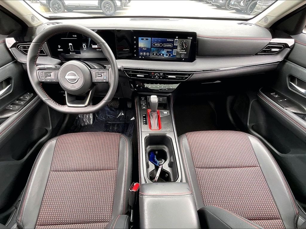 Used 2025 Aspen White Tricoat Nissan SR image 20