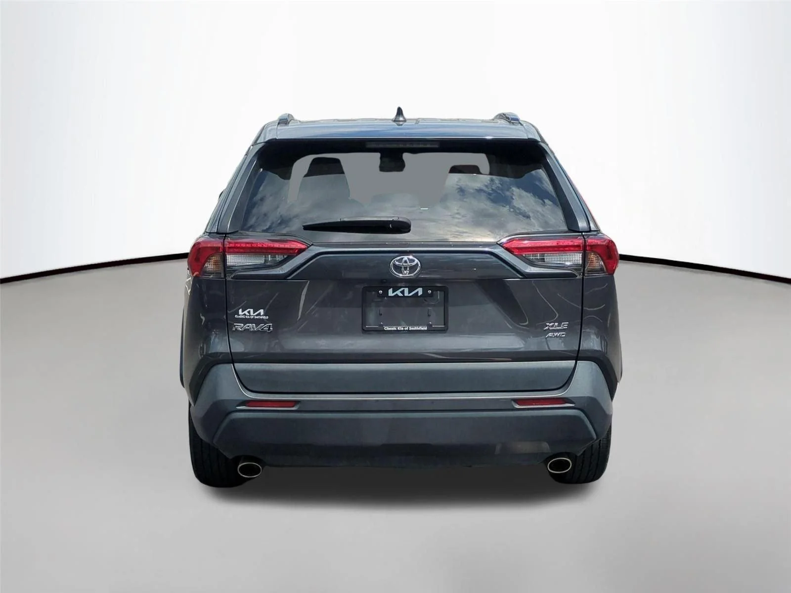 2024 Toyota RAV4 XLE - Photo 6