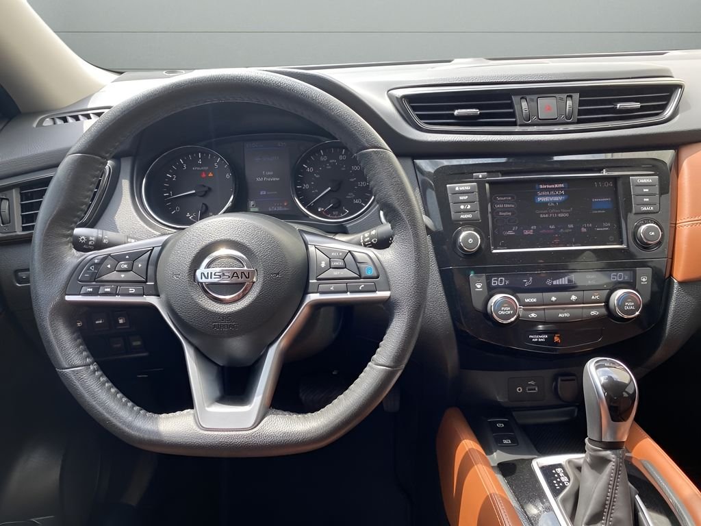 Used 2019 Magnetic Black Pearl Nissan SL image 8