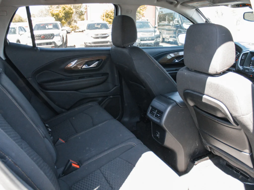 Used 2020 Quicksilver Metallic GMC SLE image 27
