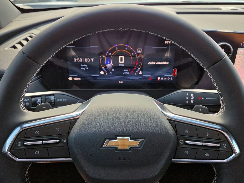 New 2026 Polar White Tricoat Chevrolet LT image 3