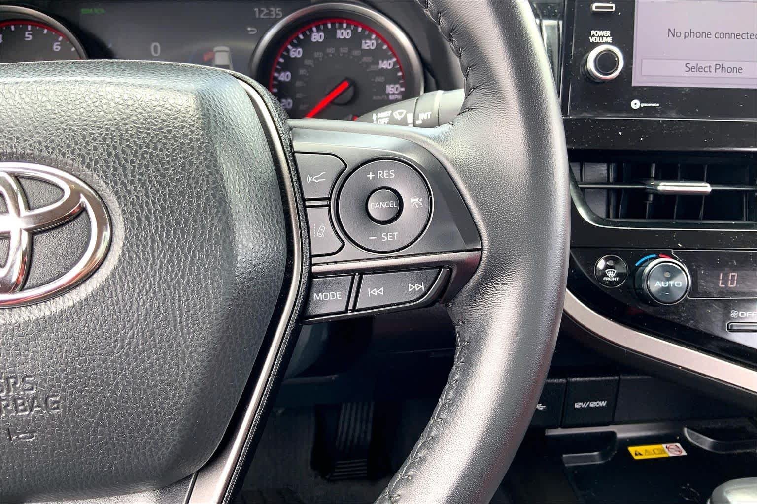 Used 2024 Wind Chill Pearl Toyota XSE image 24