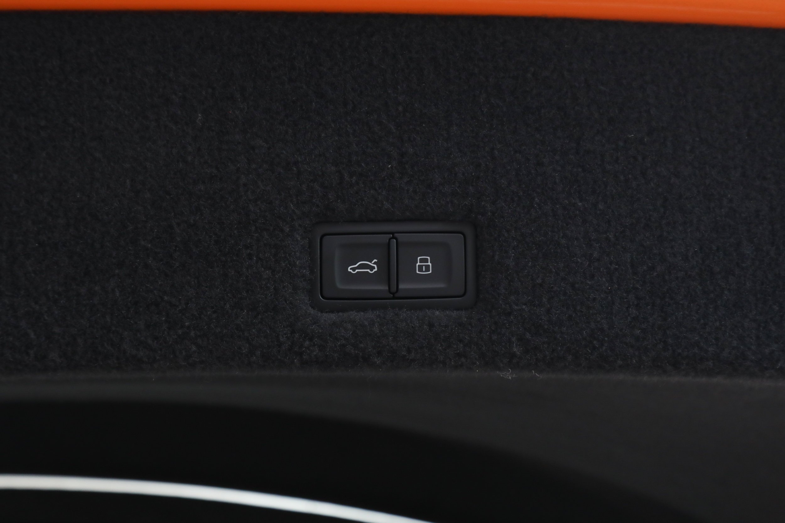 Used 2026 Orange Lamborghini SE image 36