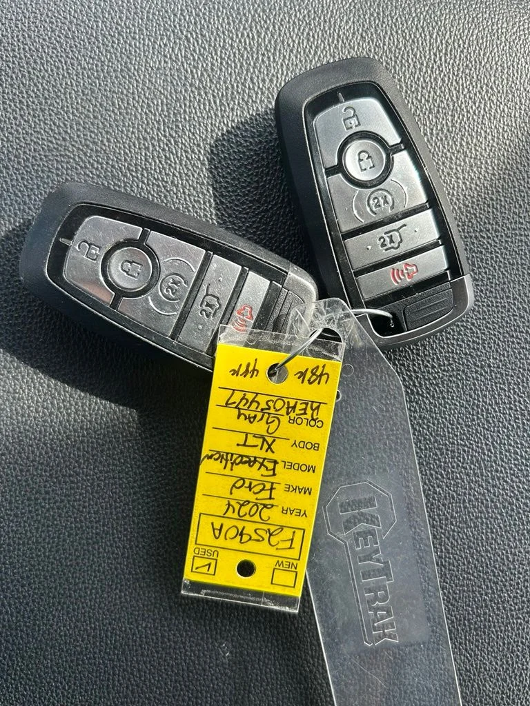 Used 2024 Gray Ford XLT image 16