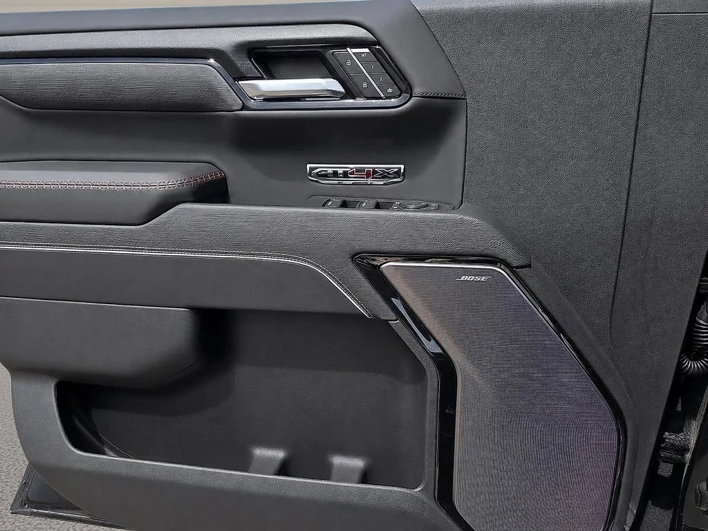 2026 GMC Sierra 1500 AT4X - Photo 14