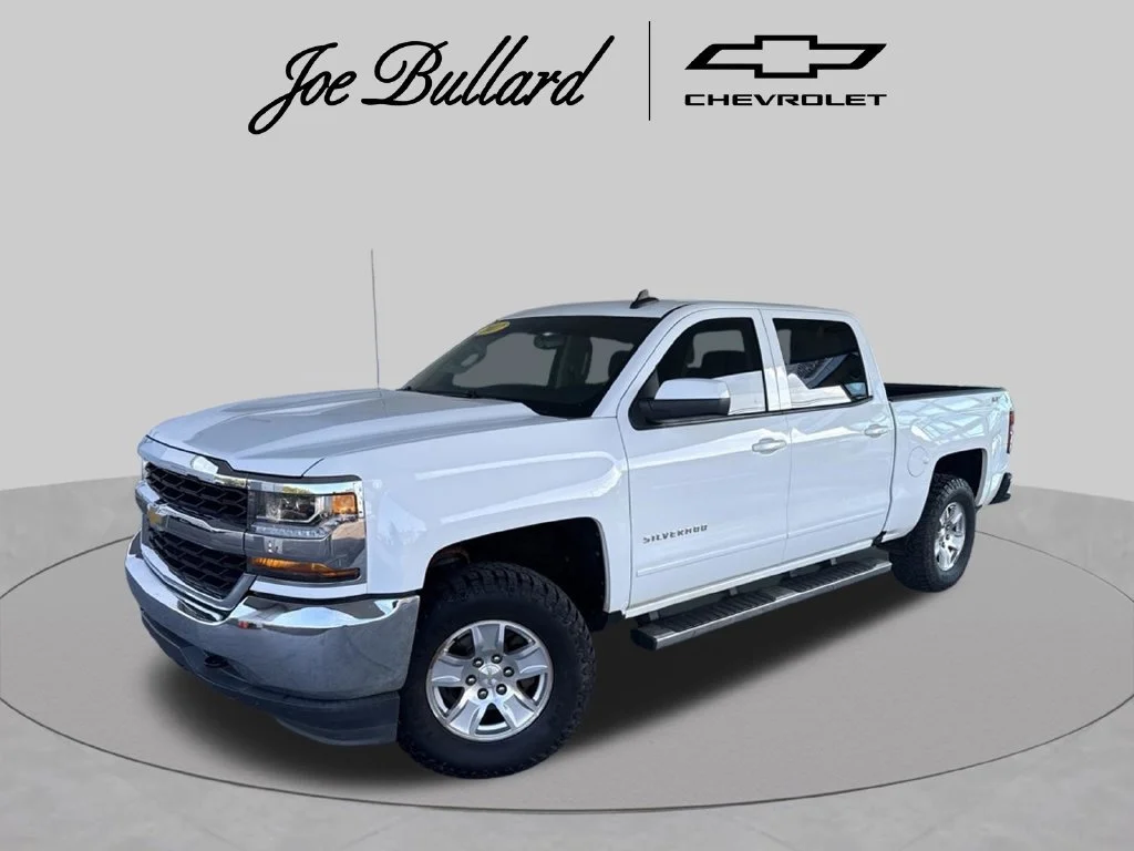 Used 2017 SUMMIT WHITE Chevrolet LT image 1